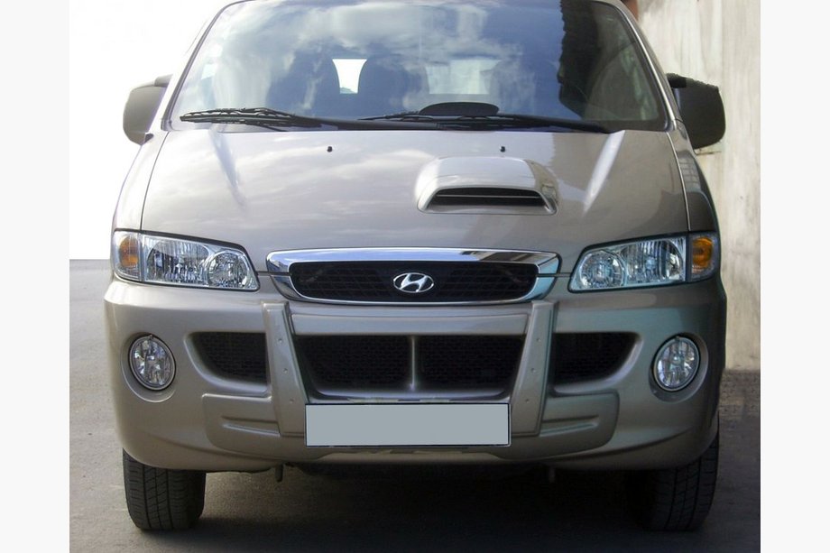 Hyundai H200, H1, Starex 1998–2007 Centrālais priekšējā bufera lūpas spoileris (krāsošanai) Image