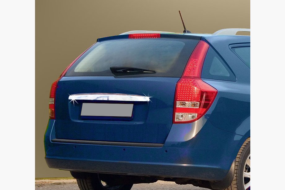 Kia Ceed 2007–2012 Līste virs numura zīmes (SW, nerūsējošais tērauds) Image