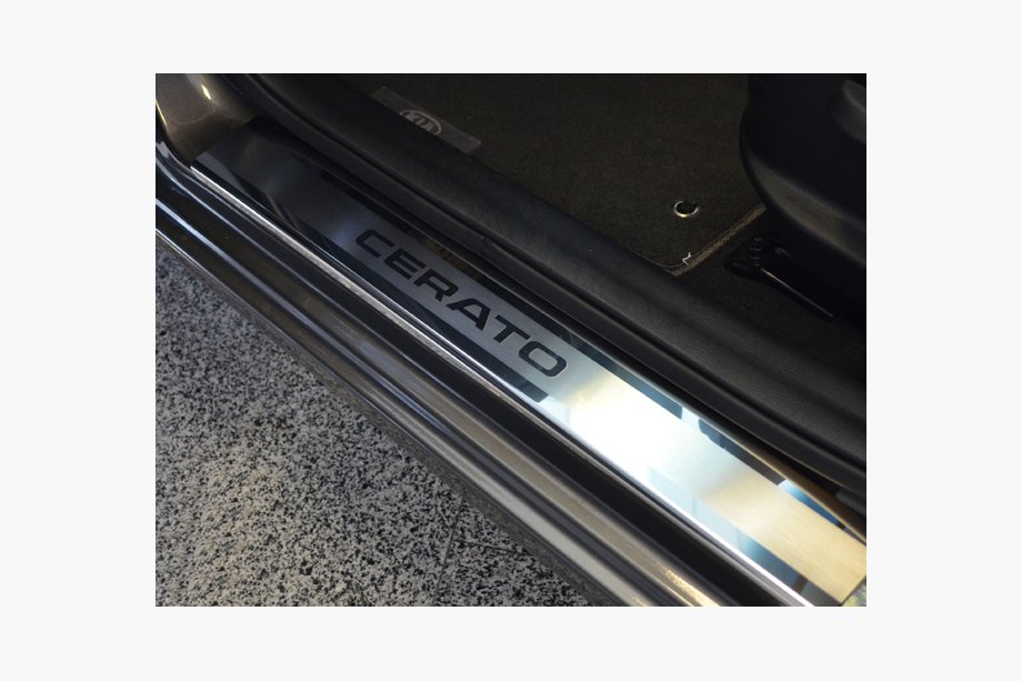 Kia Cerato 3 2013–2018 Sliekšņu uzlikas Nataniko (4 gab., nerūsējošais tērauds) Standarta - Lohmann līmlente, 0,5 mm Image