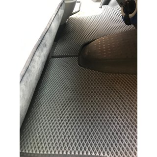 EVA auto salona paklājiņi (melni, priekšējie, 2+1)