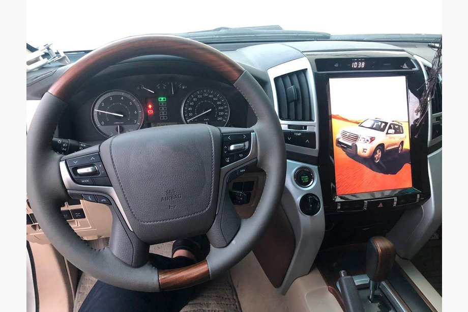 Toyota Land Cruiser 200 2007–2021 Multimediju auto magnetola GXR 2008-2015 (Tesla dizains, 12") Image
