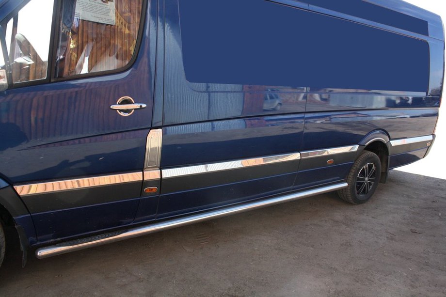 Mercedes Sprinter W906 2006–2018 Durvju moldingi (nerūsējošais tērauds) ExtraLong. Carmos - Turcijas tērauds Image