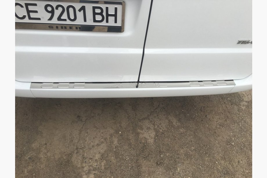 Mercedes Vito W639 2004–2014 Aizmugurējā bufera aizsarguzlika bez atloka (Carmos, nerūsējošais tērauds) Foto 3