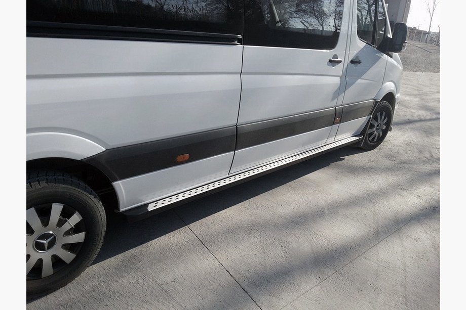 Mercedes Sprinter W907/W910 2018– Sānu pakāpieni DOT-Line (2 gab., alumīnijs) Image