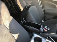 Nissan Juke 2010–2019 Elkoņbalsts foto 2