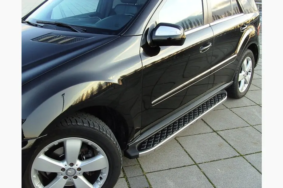 Mercedes GL class X164 2006–2012 Sānu pakāpieni BlackLine (2 gab., alumīnijs) Image
