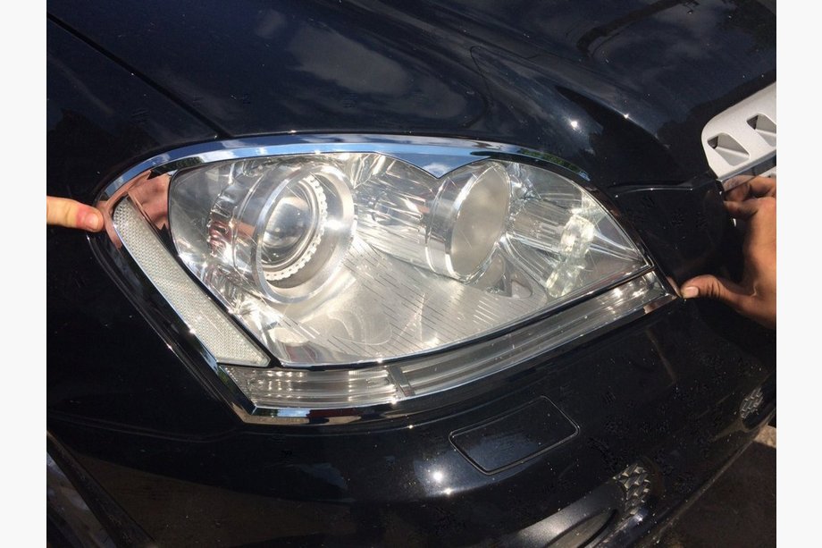 Mercedes ML W164 2005–2011 Hroma uzlikas priekš lukturiem (2 gab., plastmasa) Image
