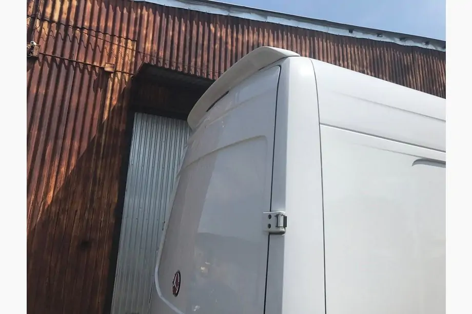 Volkswagen Crafter 2006–2016 Spoileris Anatomik (šaurais modelis, krāsošanai) Foto 5