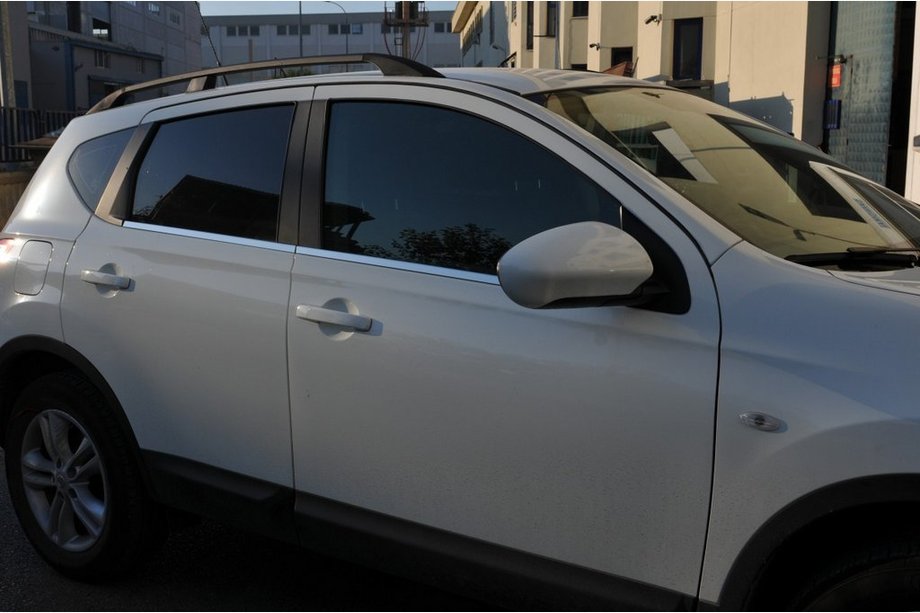 Nissan Qashqai 2007–2010 Ārējās logu apmales (4 gab., nerūsējošais tērauds) Standarta bāze, OmsaLine – itāļu nerūsējošais tērauds Foto 2
