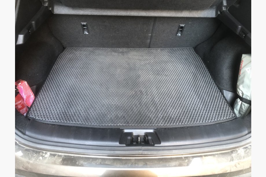 Nissan Qashqai 2014–2021 Bagāžnieka paklājiņš (EVA, melns) Image