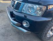 Nissan Patrol Y61 1997–2011 Priekšējais buferis komplektā lietots (2004-2008) foto 1