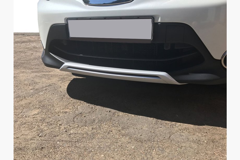 Nissan Qashqai 2014–2021 Priekšējā un aizmugurējā lūpa Libao (2014-2017, plastmasa) Foto 2