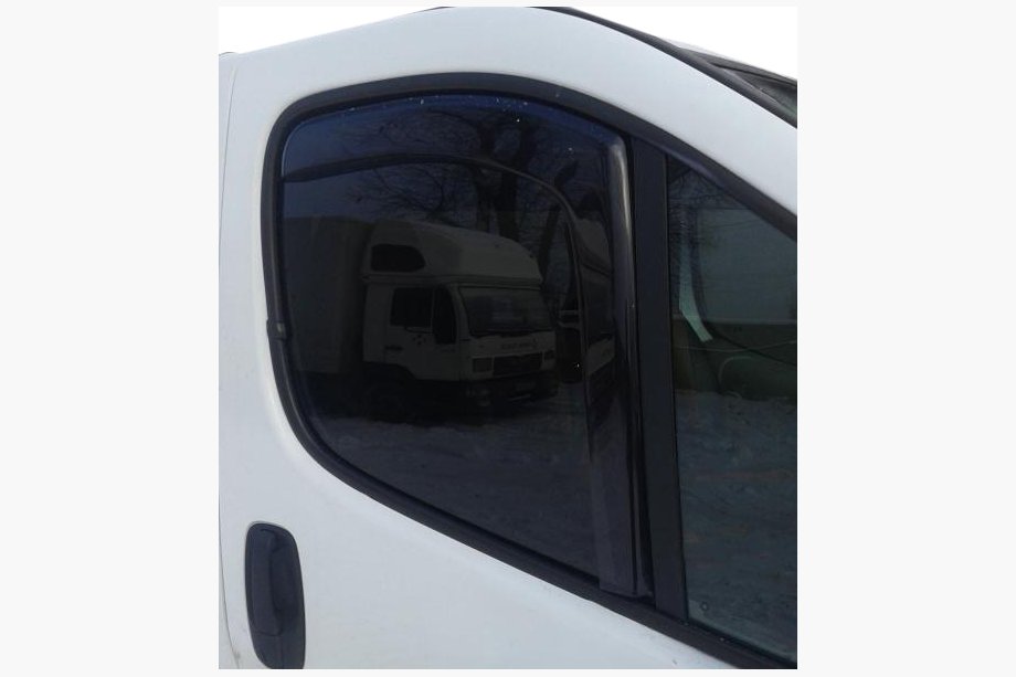 Renault Trafic 2015– Izpārdošana! Ieliekamie logu vēja deflektori (2 gab., HIC) Image
