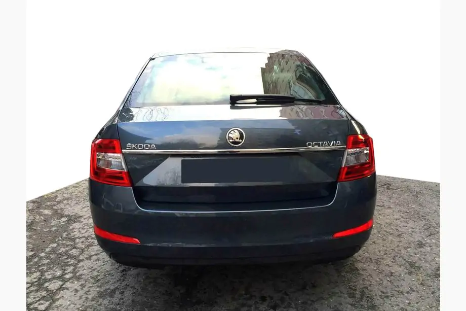 Skoda Octavia III A7 2013–2019 Hroma līste virs numura zīmes (nerūsējošais tērauds) Image
