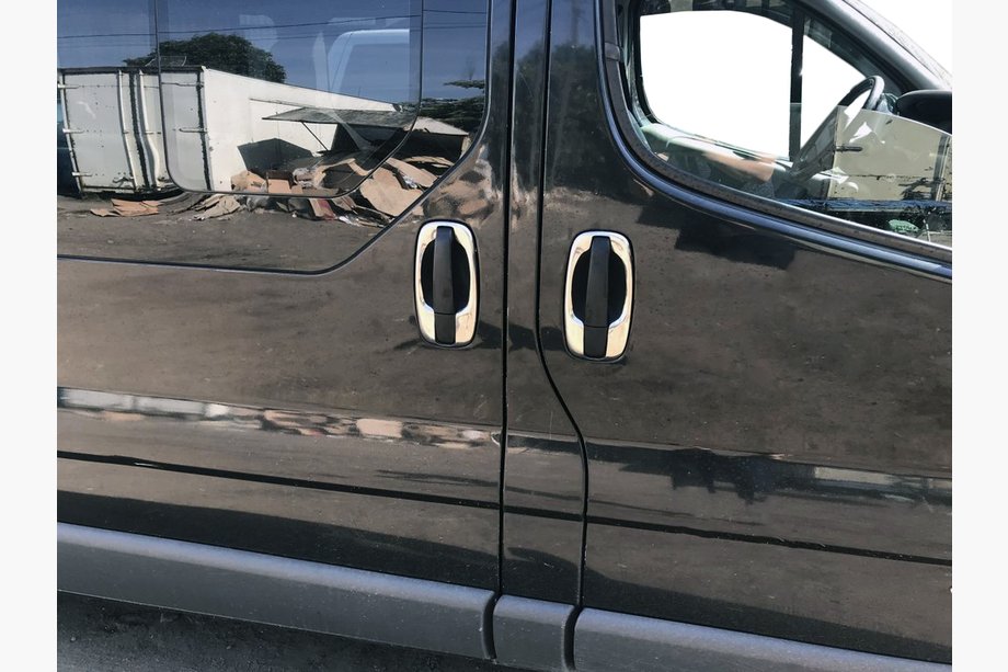 Renault Trafic 2001–2015 Durvju rokturu apmales (4 gab., nerūsējošais tērauds) Image