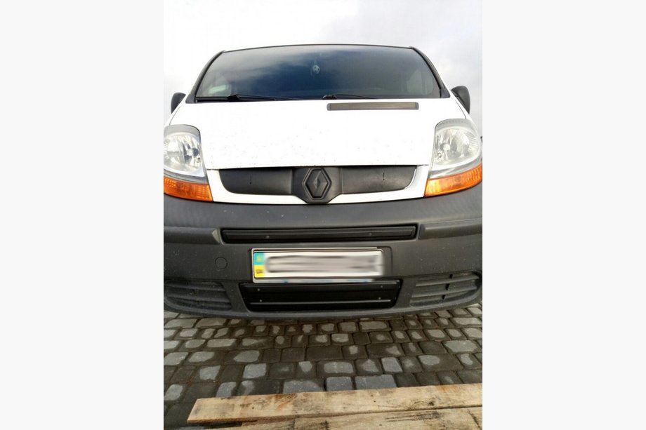 Renault Trafic 2001–2015 Ziemas vidējais priekšējā režģa pārsegs (virs numurzīmes) 2007-2015, Matēta Foto 3