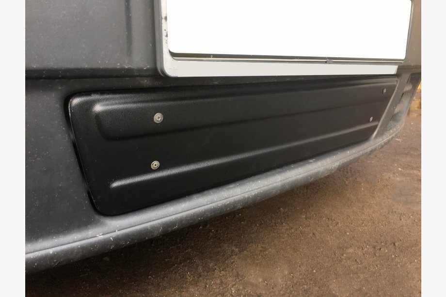 Opel Vivaro 2001–2015 Ziemas apakšējā uzlika (zem numura zīmes) Matēta, 2001-2007 Image