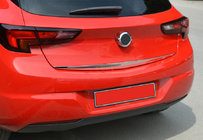 Opel Astra K 2016–2021 Bagāžnieka vāka apakšējā mala (HB, nerūsējošais tērauds) foto 1