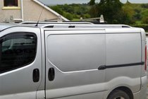 Opel Vivaro 2001–2015 Jumta reliņi Skyport (pelēki) foto 3