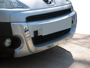 Peugeot Partner Tepee 2008–2018 Priekšējā bampera lūpa (krāsošanai) foto 2