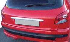Peugeot 206 1998–2024 Apdare virs numura zīmes (2004↗, ABS) foto 2