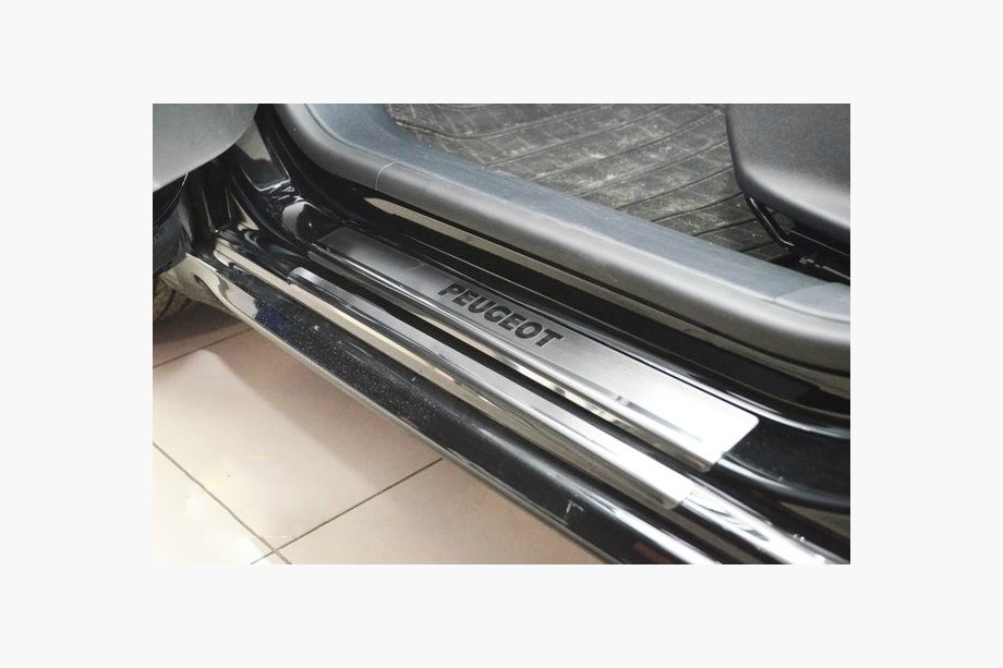 Peugeot 208 2012–2019 Durvju sliekšņu uzlikas Nataniko (8 gab., nerūsējošais tērauds) Image
