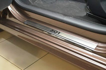 Peugeot 301 2012– Sliekšņu uzlikas Nataniko (4 gab., nerūsējošais tērauds) Standarta - Lohmann līmlente, 0,5 mm foto 1