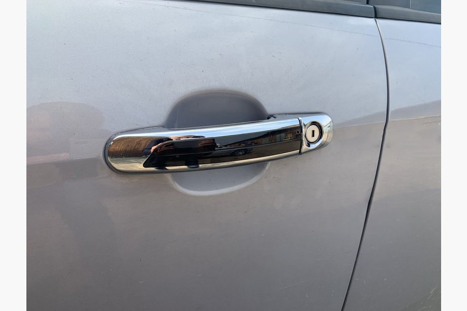 Ford Ranger 2011–2022 Durvju rokturu uzlikas ar melnu joslu (4 gab., ABS) Image