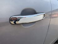 Ford C-Max/Grand C-Max 2010–2019 Hroma durvju rokturu uzlikas ar baltu svitrinu (4 gab., ABS) foto 3