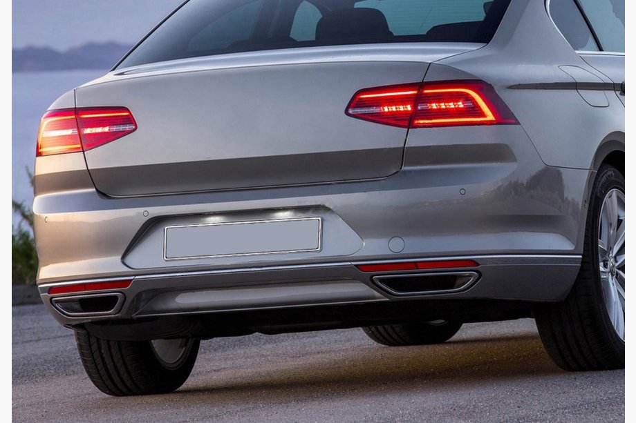 Volkswagen Passat B8 2015–2023 IZPĀRDOŠANA! Nerūsējošā tērauda uzlika aizmugurējā bufera malai (sedans, 3 gab.) V2 Image