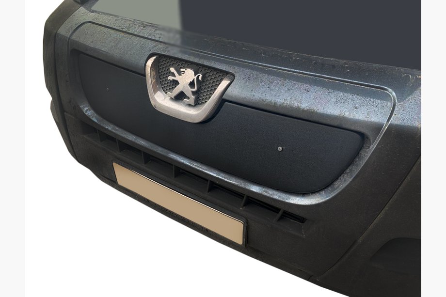 Peugeot Boxer 2006–2025 Ziemas radiatora reste (2006-2014) Glancēta Image