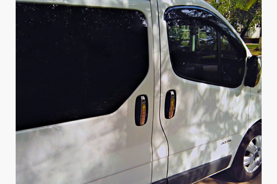 Renault Trafic 2001–2015 Durvju rokturu uzlikas (4 gab., nerūsējošais tērauds) Carmos - turku teras Foto 2