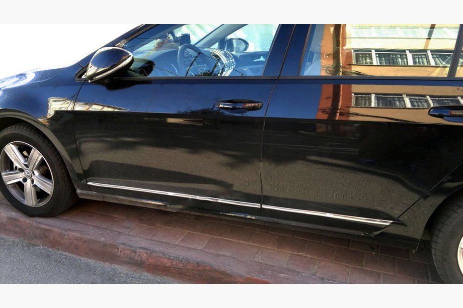 Volkswagen Golf 7/E-Golf 2012–2020 Durvju moldingi (4 gab., nerūsējošais tērauds) Image