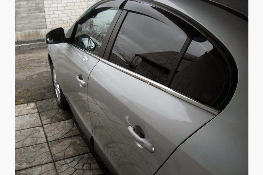 Renault Fluence 2009–2016 Apakšējās logu līstes (4 gab., nerūsējošais tērauds) Carmos – turku nerūsējošais tērauds Image
