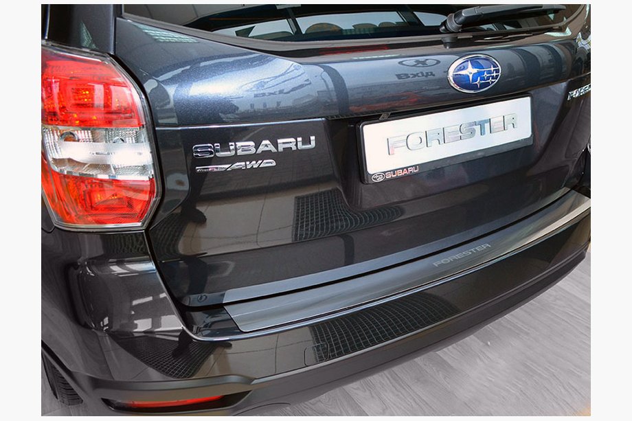 Subaru Forester 2013–2018 Natanika aizmugurējā bufera aizsarguzlika (nerūsējošais tērauds) Image