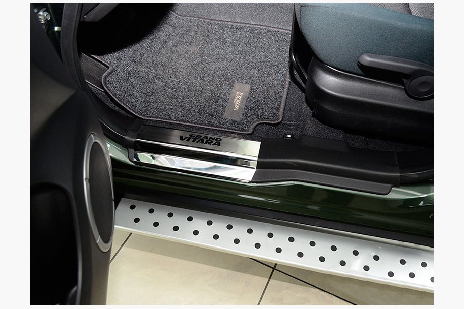 Suzuki Grand Vitara 2005–2017 Natanika Premium sliekšņu uzlikas (4 gab., nerūsējošais tērauds) Image