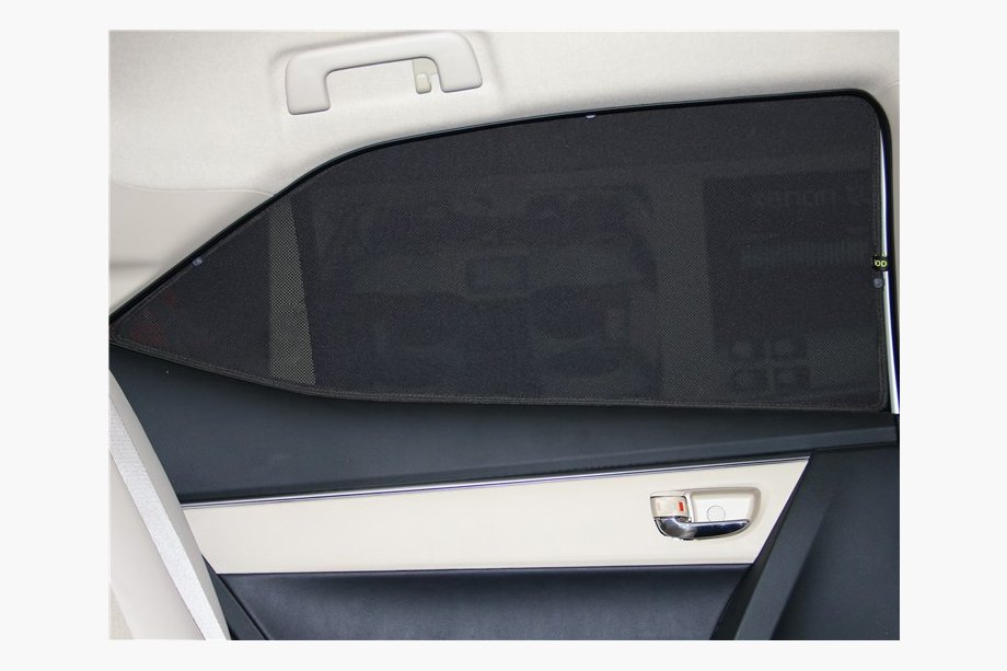 Toyota Corolla 2013–2019 Saules aizsarg aizkari (ieliekami) Image