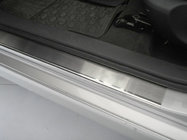 Toyota Auris 2007–2012 Sliekšņu uzlikas Nataniko (4 gab., nerūsējošais tērauds) Standarta - Lohmann līmlente, 0,5 mm foto 1