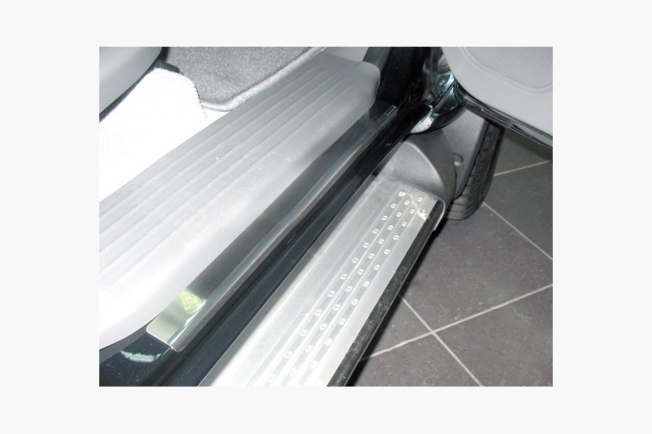 Toyota Hilux 2006–2015 Sliekšņu uzlikas Nataniko (4 gab., nerūsējošais tērauds) Premium - 3M līmlente, 0,8 mm Image