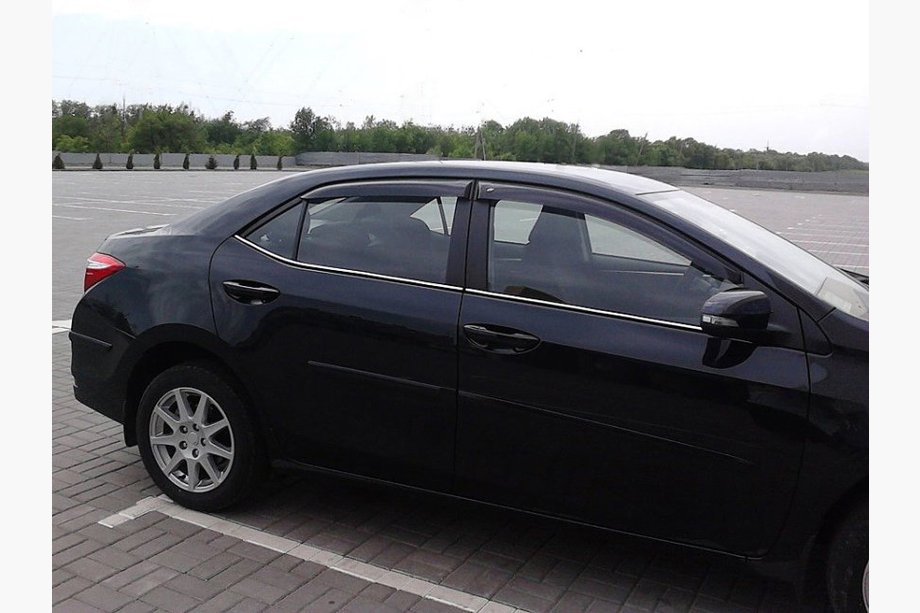 Toyota Corolla 2013–2019 Logu vēja deflektori (4 gab., Cobra) Image