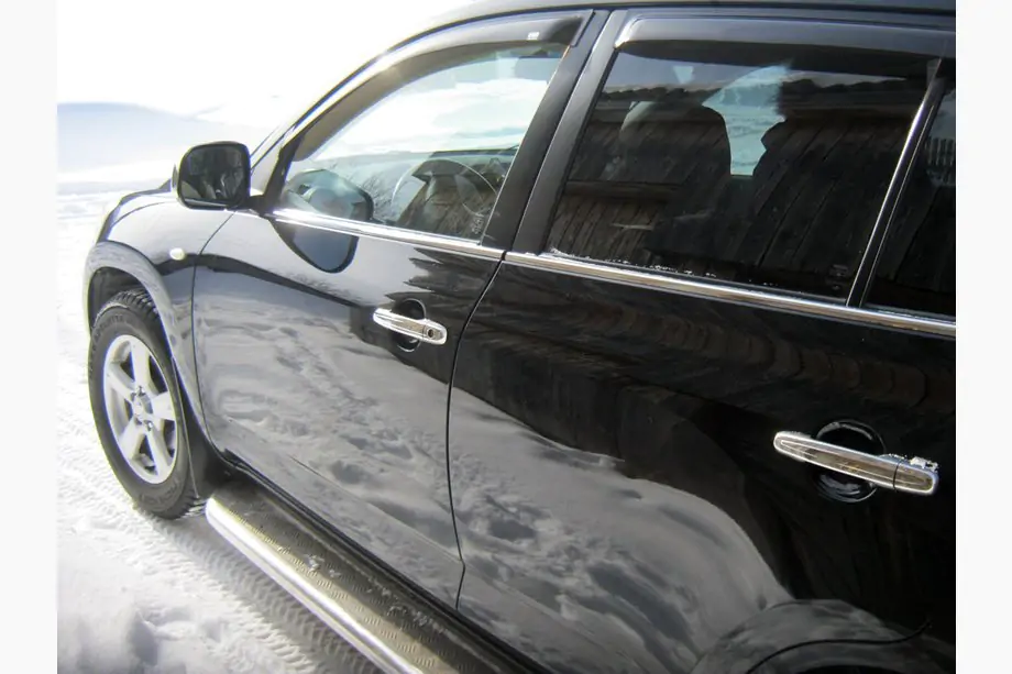 Toyota Rav 4 2006–2013 Ārējās logu apmales (4 gab., nerūsējošais tērauds) Foto 1