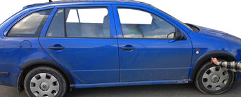 Skoda Fabia 2000–2007 Arku paplašinātāji (komplekts, melni) foto 1