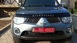 Mitsubishi L200 2006–2015 Kapota deflektors (VIP) foto 1