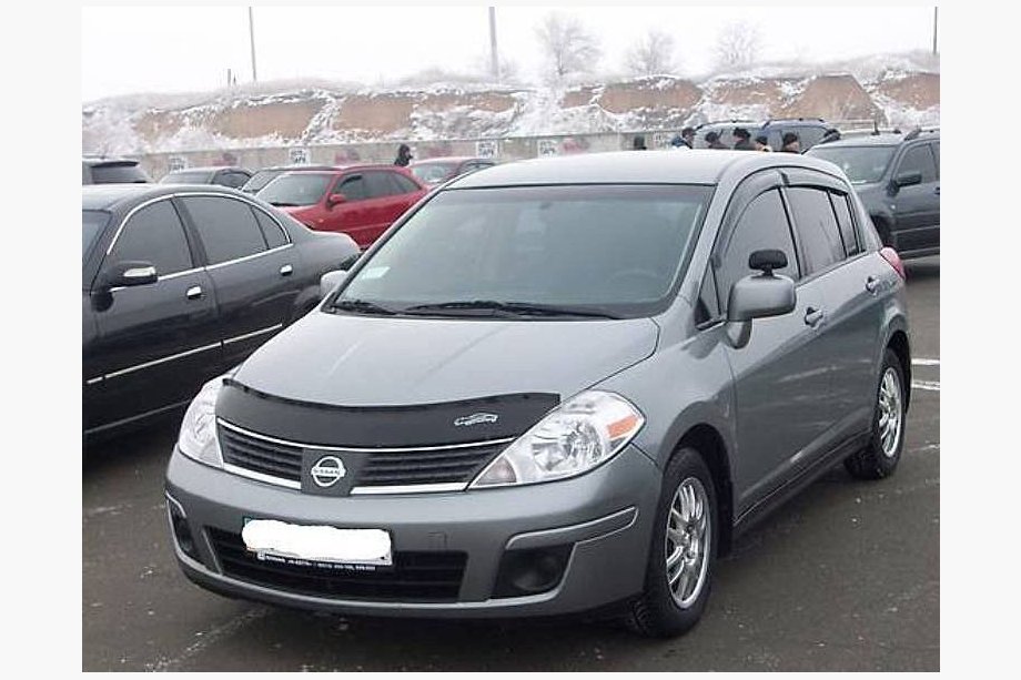 Nissan Tiida 2004–2011 Kapota deflektors (VIP) Image