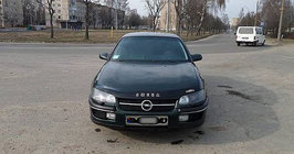 Opel Omega B 1994–2003 Motora pārsega deflektors (1993-1999, VIP) foto 1