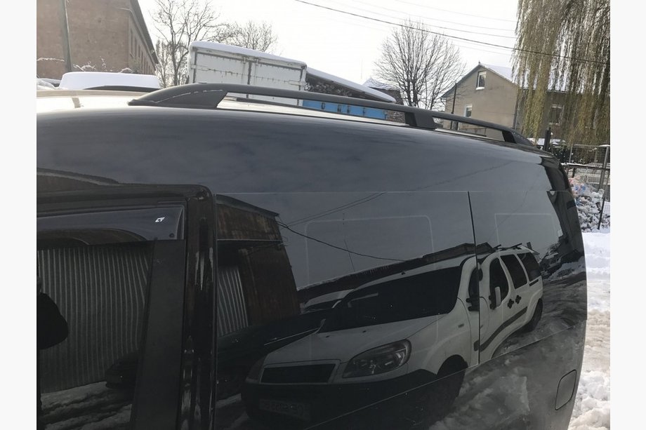 Volkswagen Caddy 2010–2015 Jumta relingi Skyport BLACK Maxi riteņu bāze Foto 4