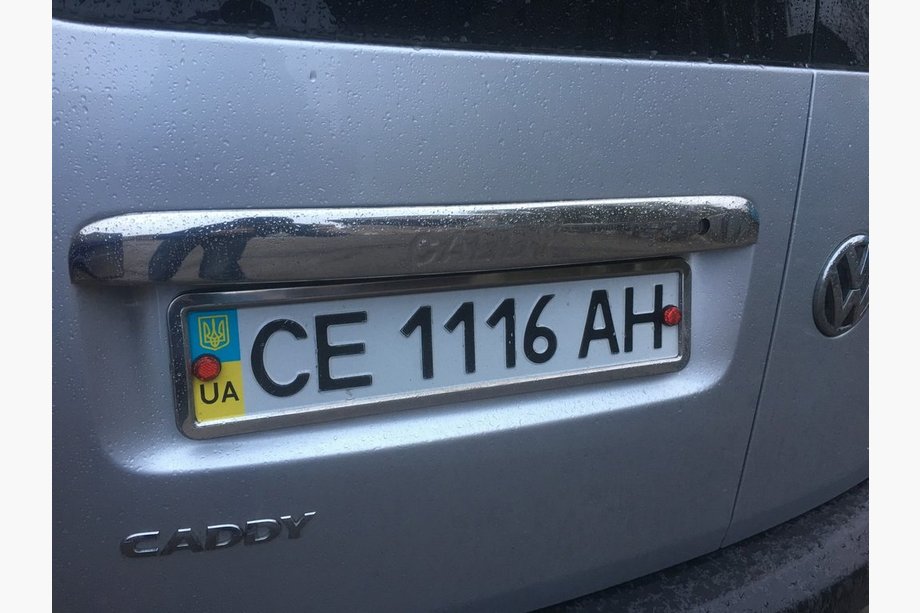Volkswagen Caddy 2004–2010 Uzlika virs numura zīmes (2 durvju, nerūsējošais tērauds) Caddy uzraksts, Carmos - turku nerūsējošais tērauds Foto 4