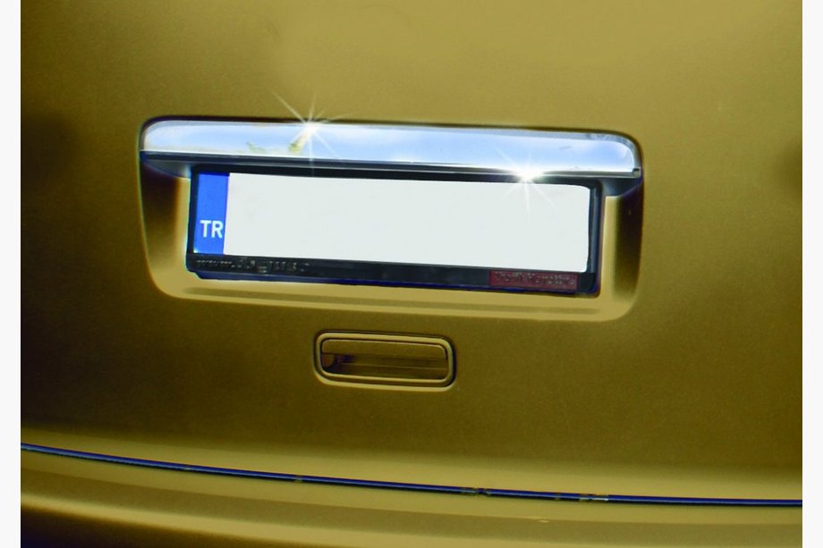 Volkswagen Caddy 2010–2015 Uzlika virs numura zīmes (1 durvju, nerūsējošais tērauds) Taisna ar uzrakstu, Carmos - Turcijas tērauds Foto 2
