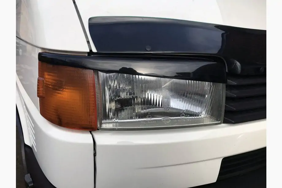 Volkswagen T4 Transporter 1990–2003 Priekšējo lukturu uzacis, taisns kapots (2 gab.) Image