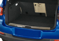 Volkswagen Tiguan 2007–2016 OmsaLine aizmugurējā sliekšņa uzlika (nerūsējošais tērauds) Glancēta foto 3